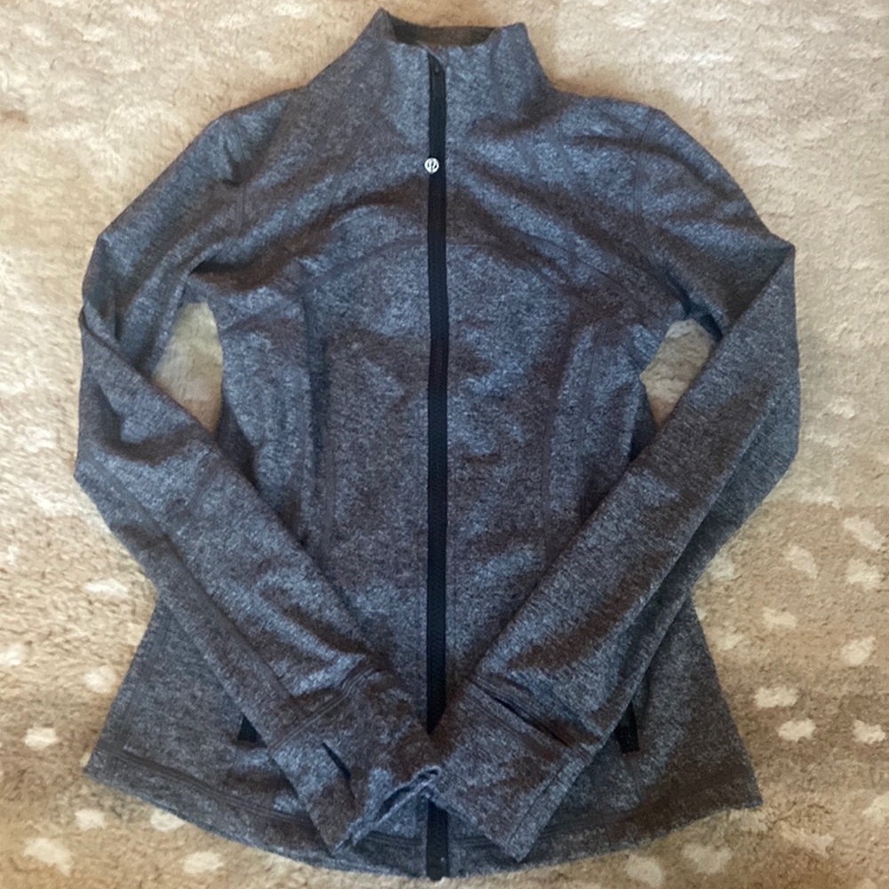 LULULEMON GRAY DEFINE JACKET